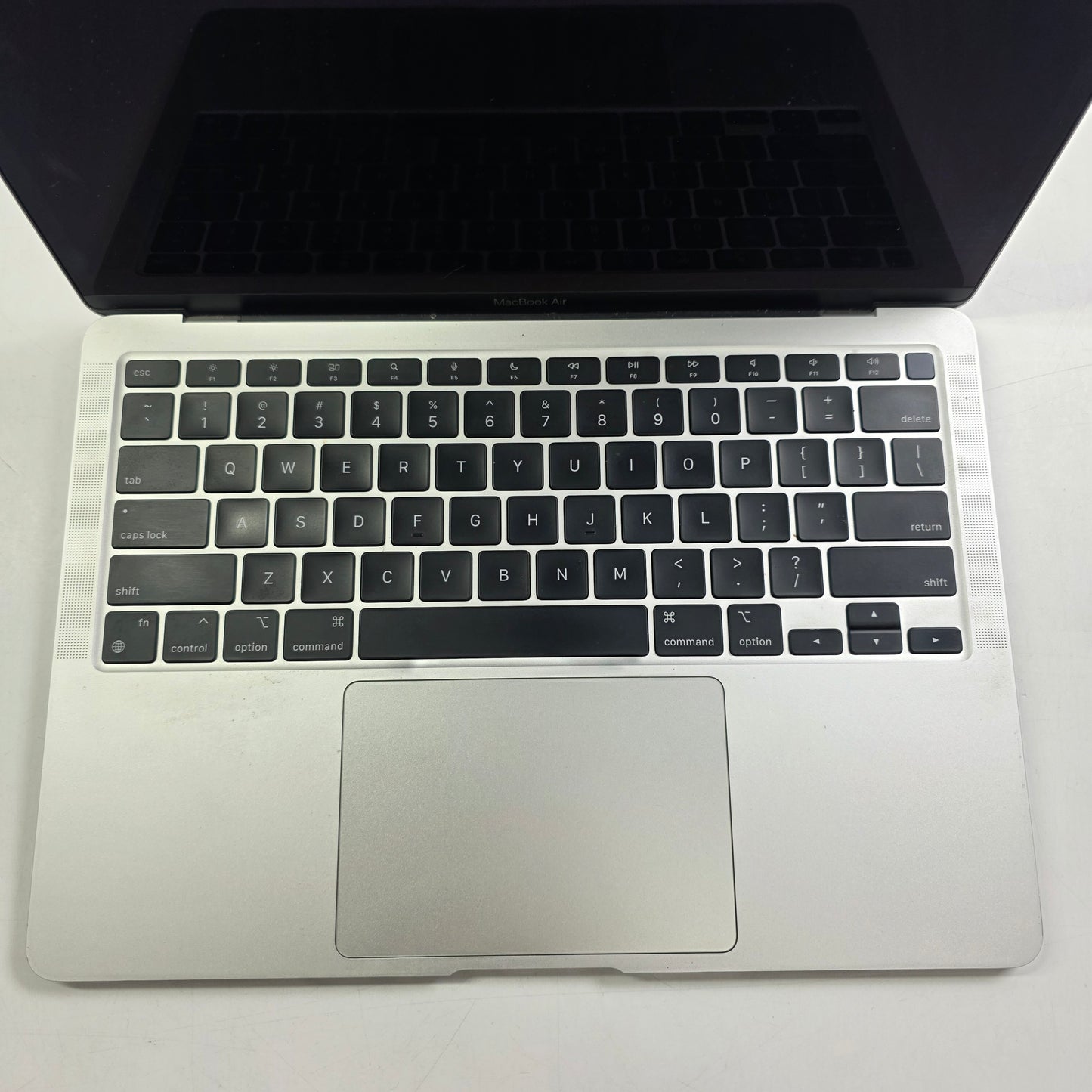 2020 Apple MacBook Air 13.3" M1 7C GPU 3.2GHz 8GB RAM 256GB SSD A2337