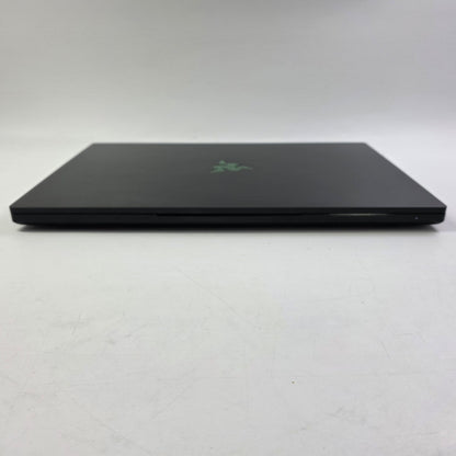 Razer Blade 17 RZ09-0423 17" i9-12900H 2.5GHz 16GB 1TB SSD GeForce RTX 3070 Ti
