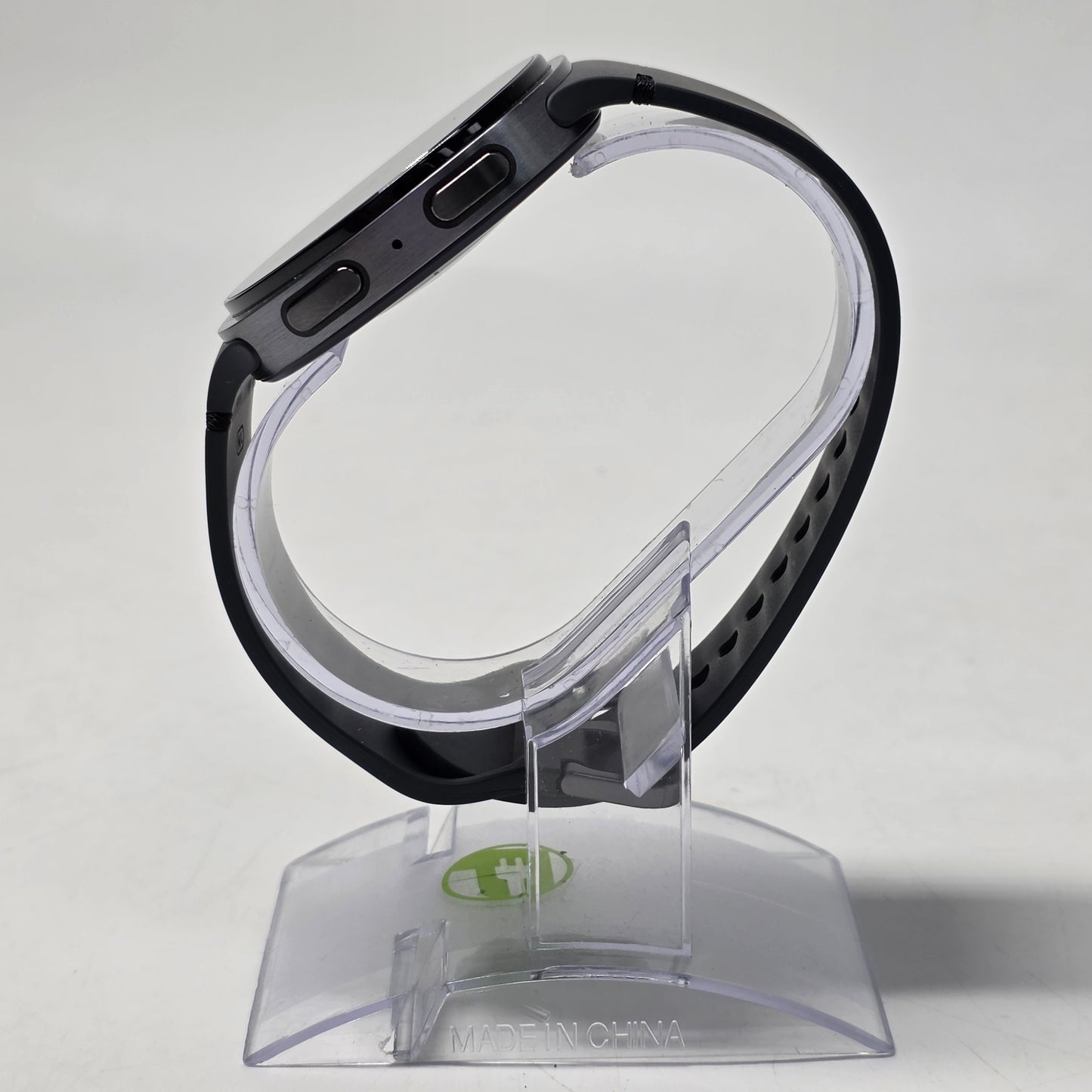 GPS Only Samsung Galaxy Watch8 Armor Aluminum SM-L330