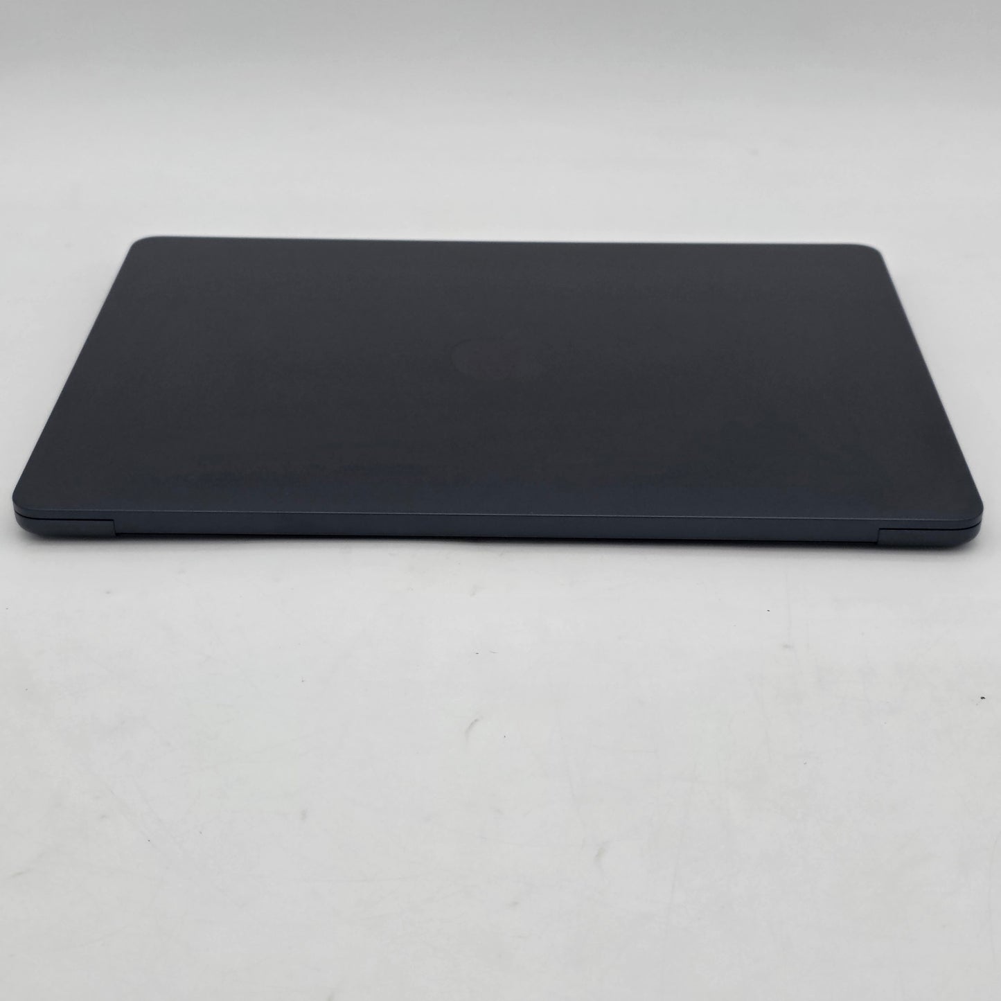 New 2025 Apple MacBook Air 13.3" M4 8C GPU 4.5GHz 16GB RAM 256GB SSD A3240