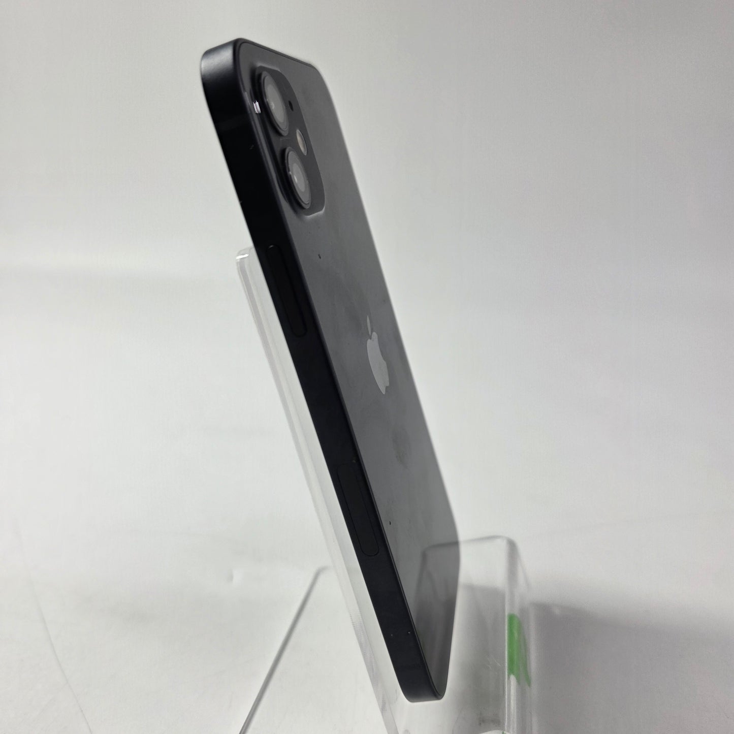 Unlocked Apple iPhone 12 64GB 15.6.1 Black A2172