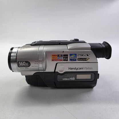 Sony CCD-TRV608 9.2MP Compact Digital Camera
