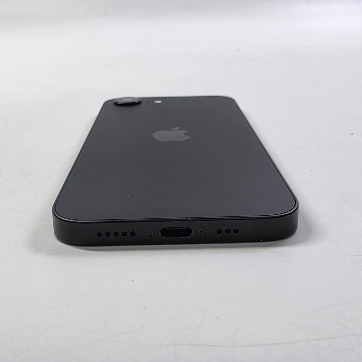 Factory Unlocked Apple iPhone 16e 128GB Black MD0D4LL/A