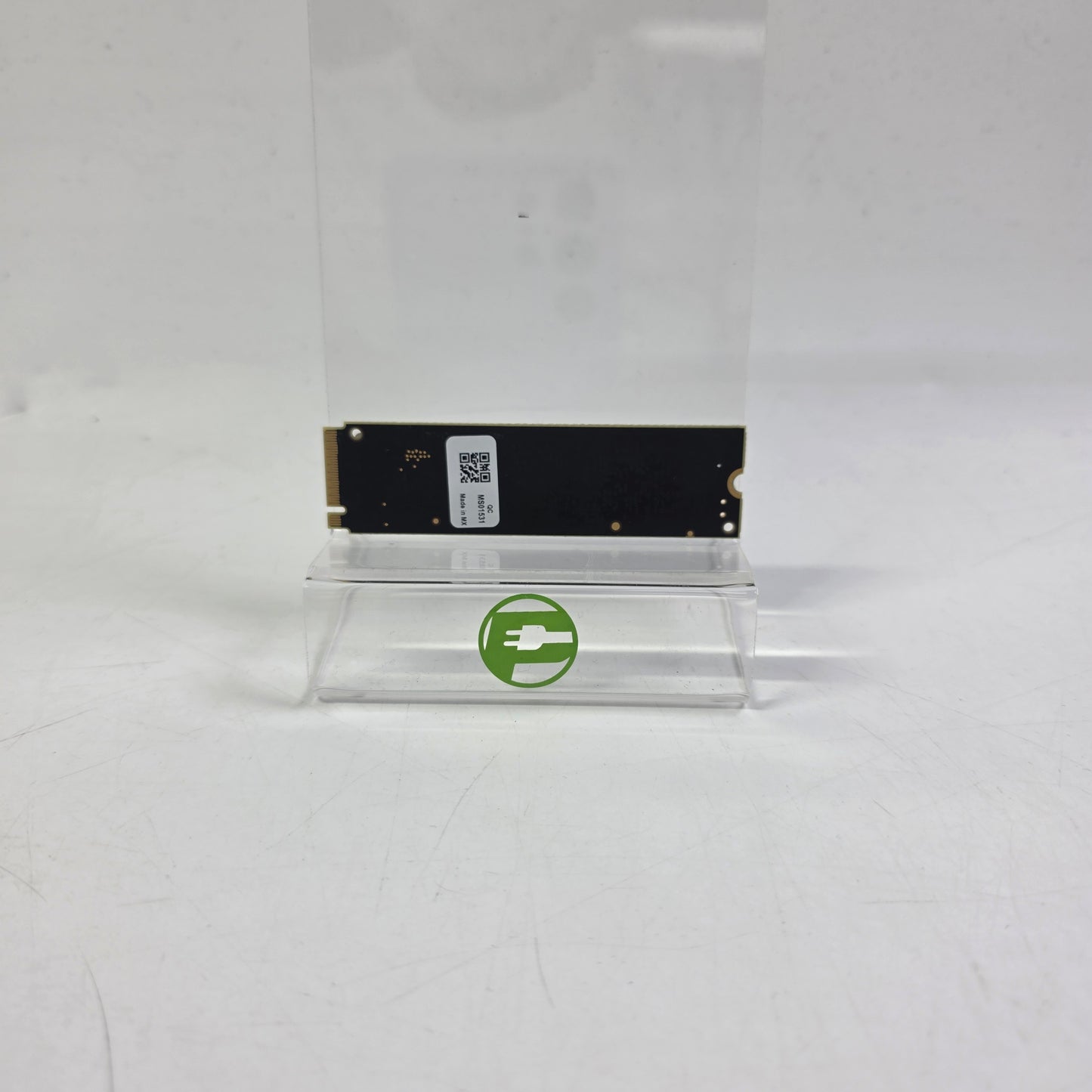 Crucial 2280mm P2 M.2 500GB M.2 NVMe Gen 4.0 x 4 SSD CT500P2SSD8