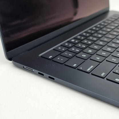 New 2025 Apple MacBook Air 15" M4 10C GPU 4.5GHz 16GB RAM 256GB SSD MW1L3LL/A