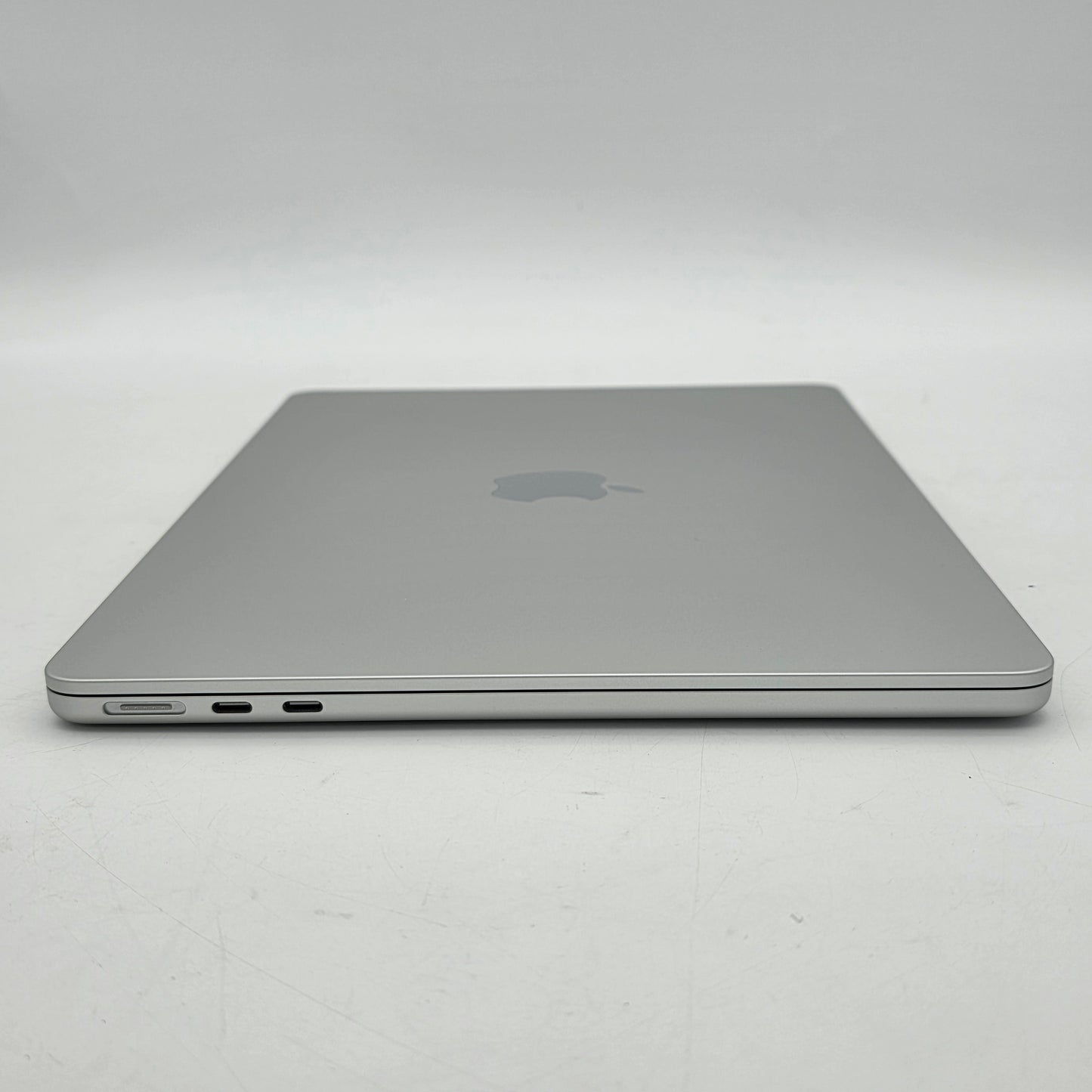 2025 Apple MacBook Air 13.6" M4 8C GPU 4.5GHz 16GB RAM 256GB SSD MW0W3LL/A