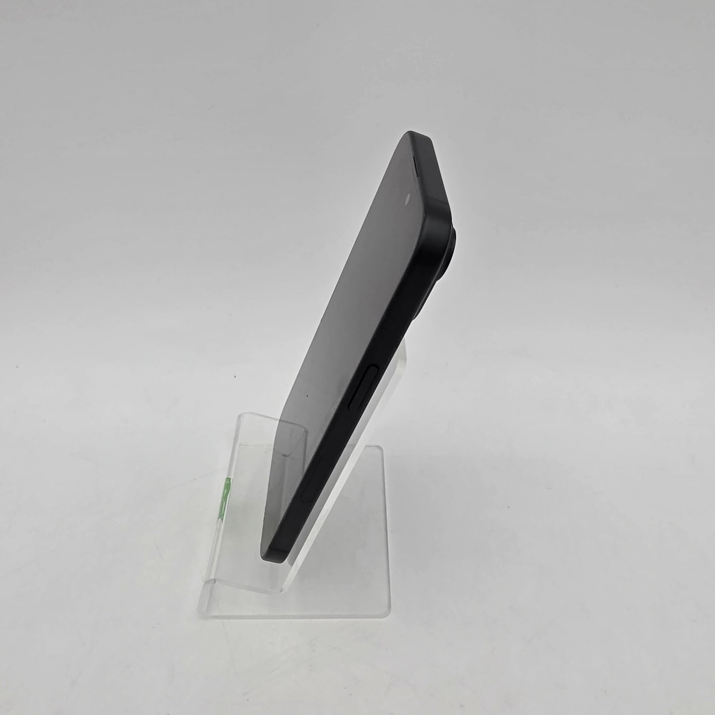 Unlocked Apple iPhone 15 128GB 18.6.1 Black A2846