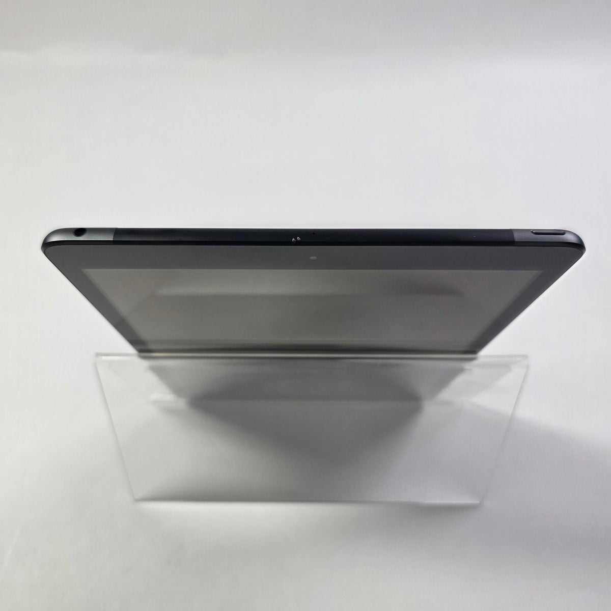 Factory Unlocked Apple iPad 8th Gen 32GB Space Gray MYMP2LL/A