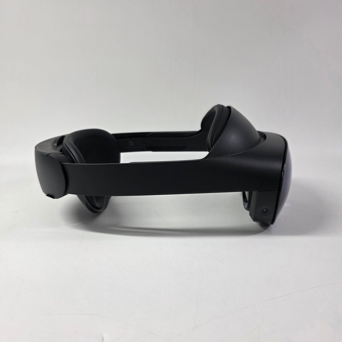 Meta Quest Pro 256GB Standalone All-in-One VR Headset DK94EC