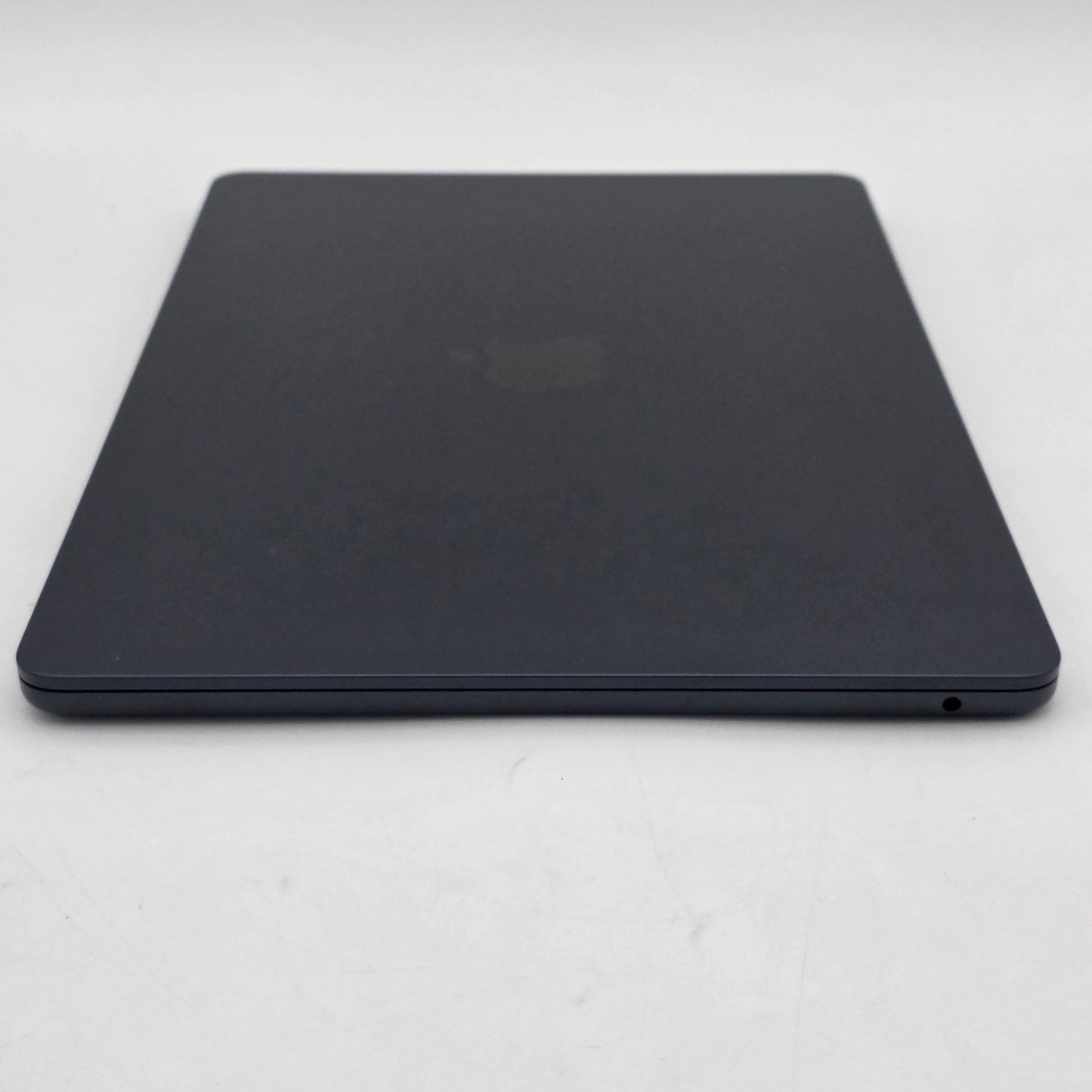 New 2025 Apple MacBook Air 13.3" M4 8C GPU 4.5GHz 16GB RAM 256GB SSD A3240