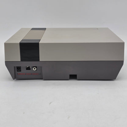 Nintendo Entertainment System NES Video Game Console NES-001 Gray