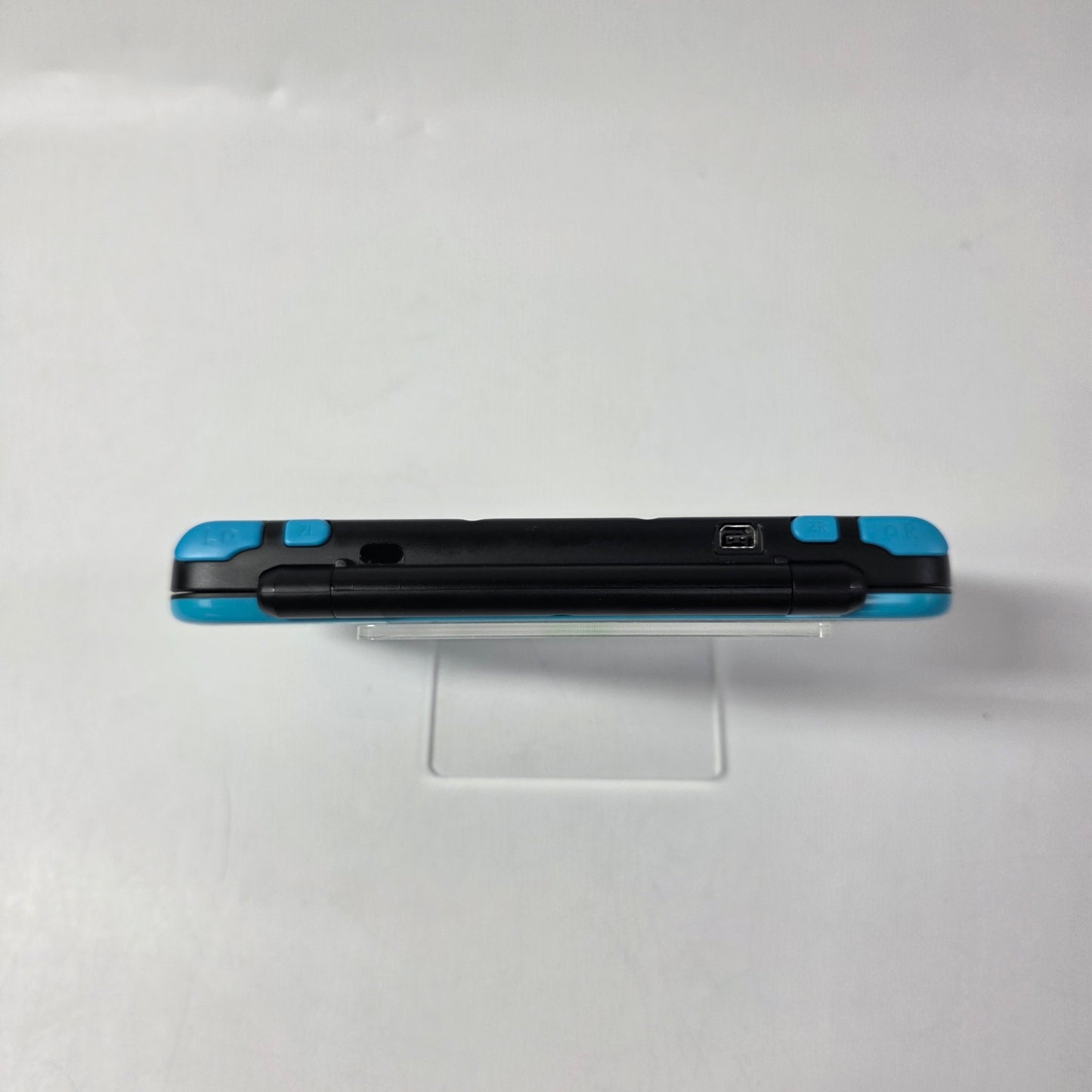 New Nintendo 2DS XL Handheld Game Console JAN-001 Black/Blue