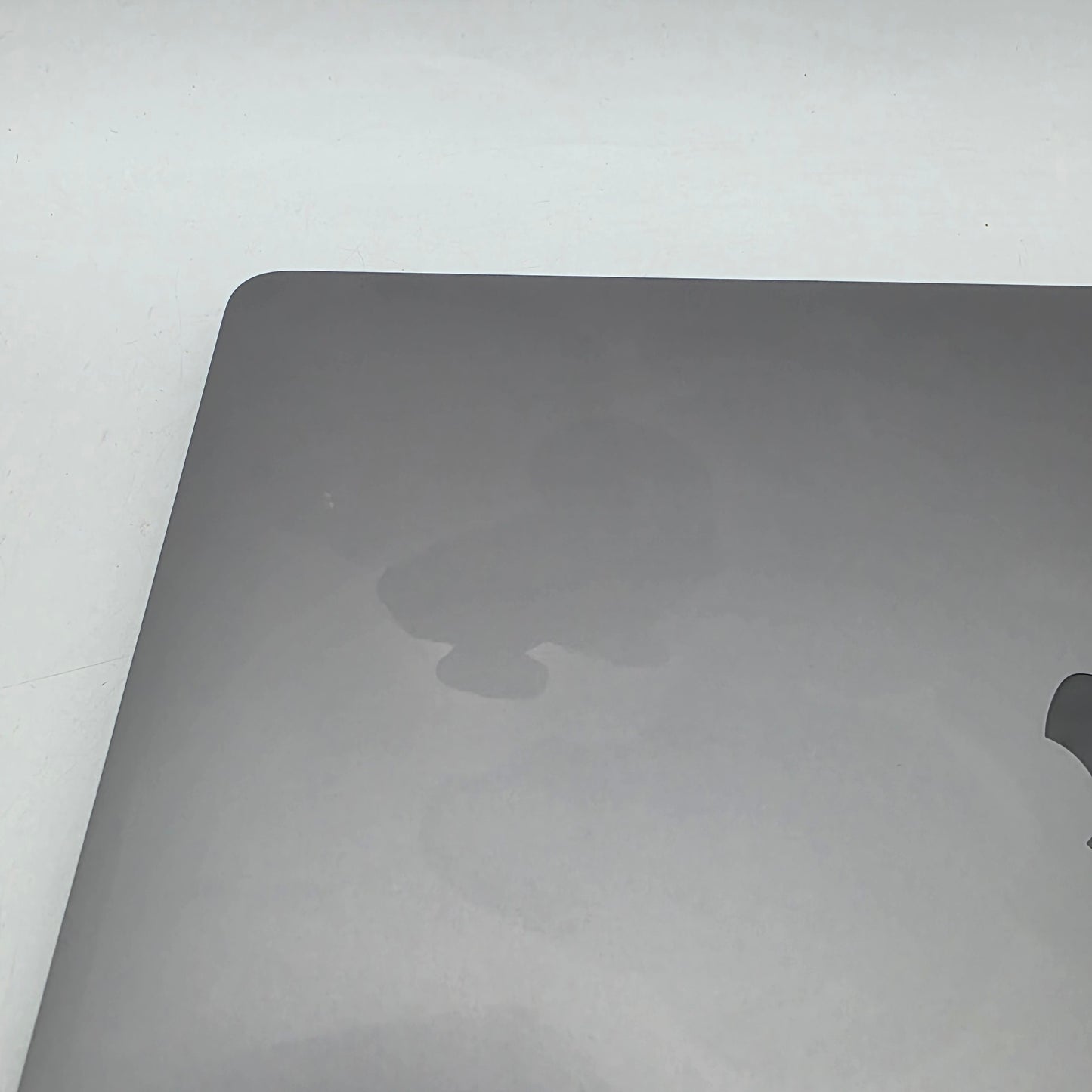 2020 Apple MacBook Air 13.3" i3 1.1GHz 8GB RAM 256GB SSD Space gray A2179