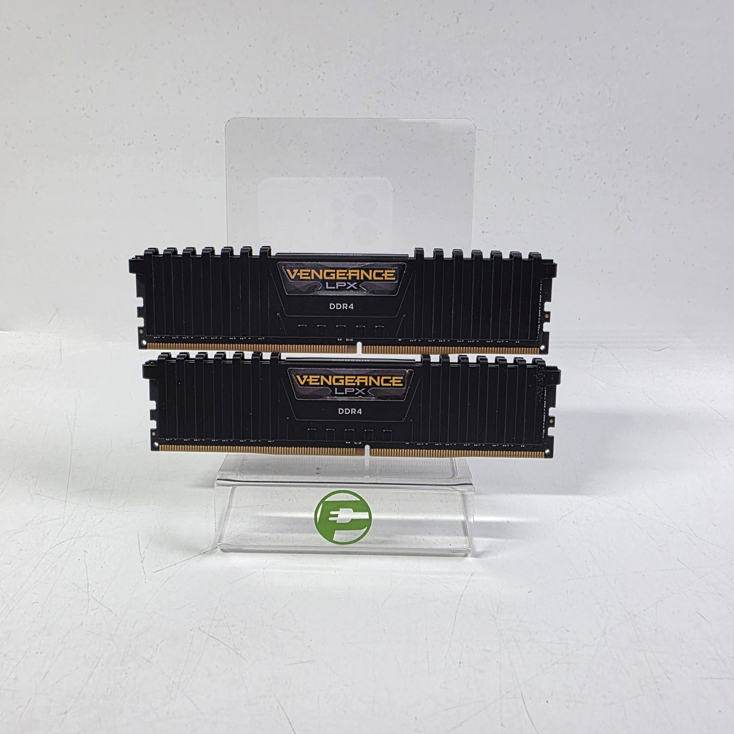 Corsair Vengeance 16GB (2x8GB) RAM DDR4 3200MHz CMK16GX4M2Z3200C16
