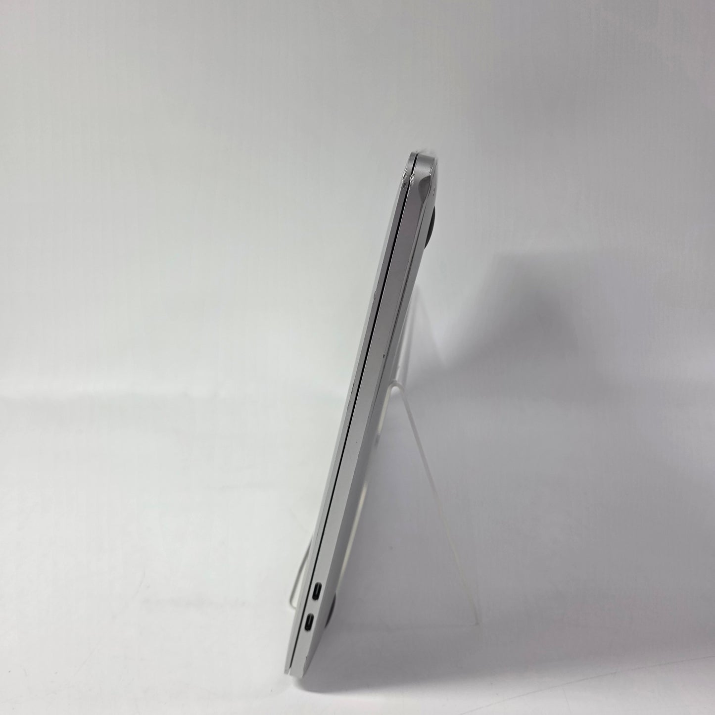 2020 Apple MacBook Pro 13.3" i5 1.4GHz 8GB RAM 256GB SSD Silver A2289