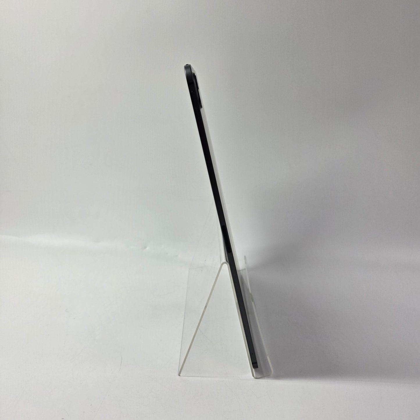 WiFi Only Apple 256GB 26.2 Space Black ME7W4LL/A