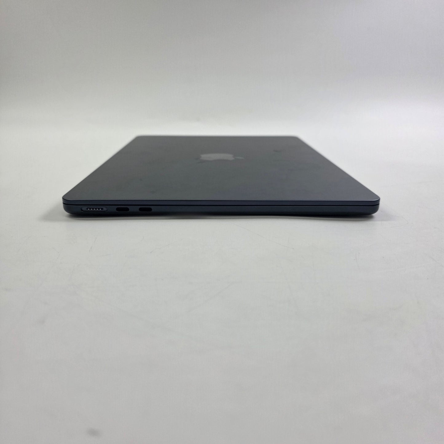 2025 Apple Macbook Air 13.6" M4 8C GPU 4.5GHz 16GB RAM 256GB SSD A3240