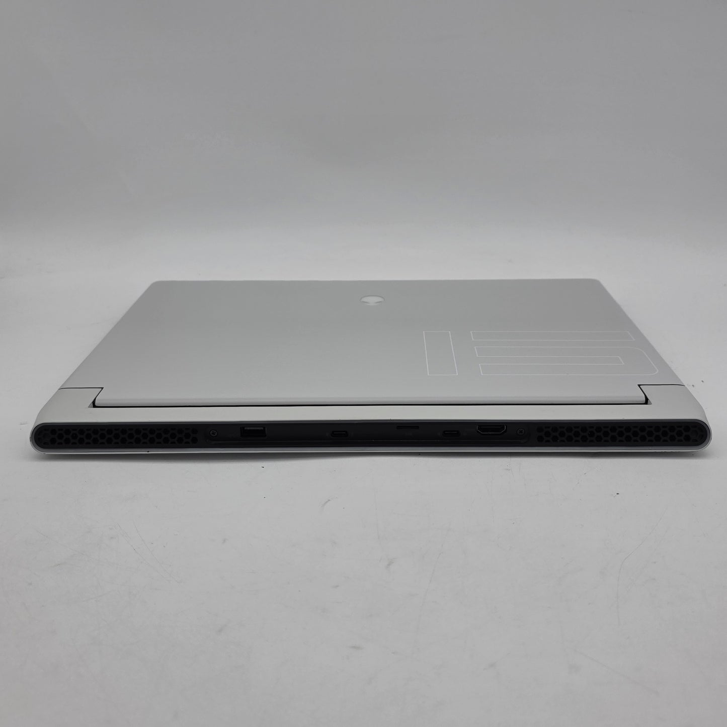 Alienware X15 R1 15.6" i9-11900H 2.5GHz 32GB RAM 2TB SSD GeForce RTX 3080