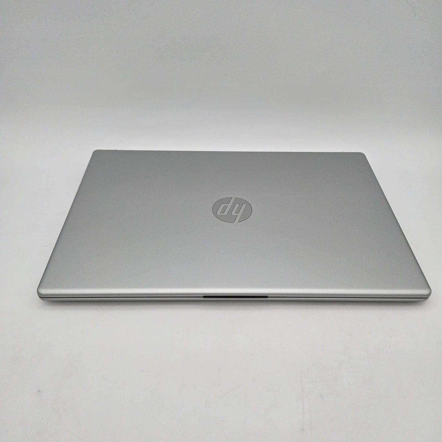 HP Laptop 15-FC0025DX 15" AMD Ryzen 5 7520U 2.8GHz 8GB RAM 512GB SSD