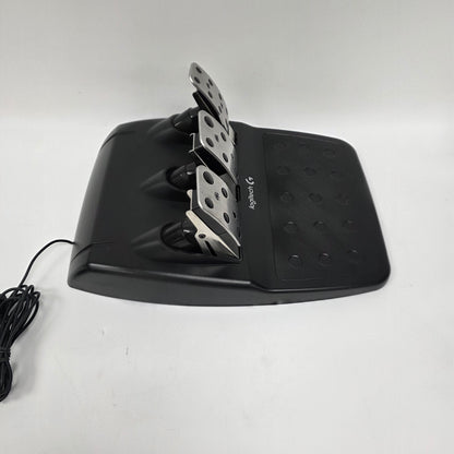 Logitech G920  Racing Wheel and Pedal For Xbox/PC W-U0004