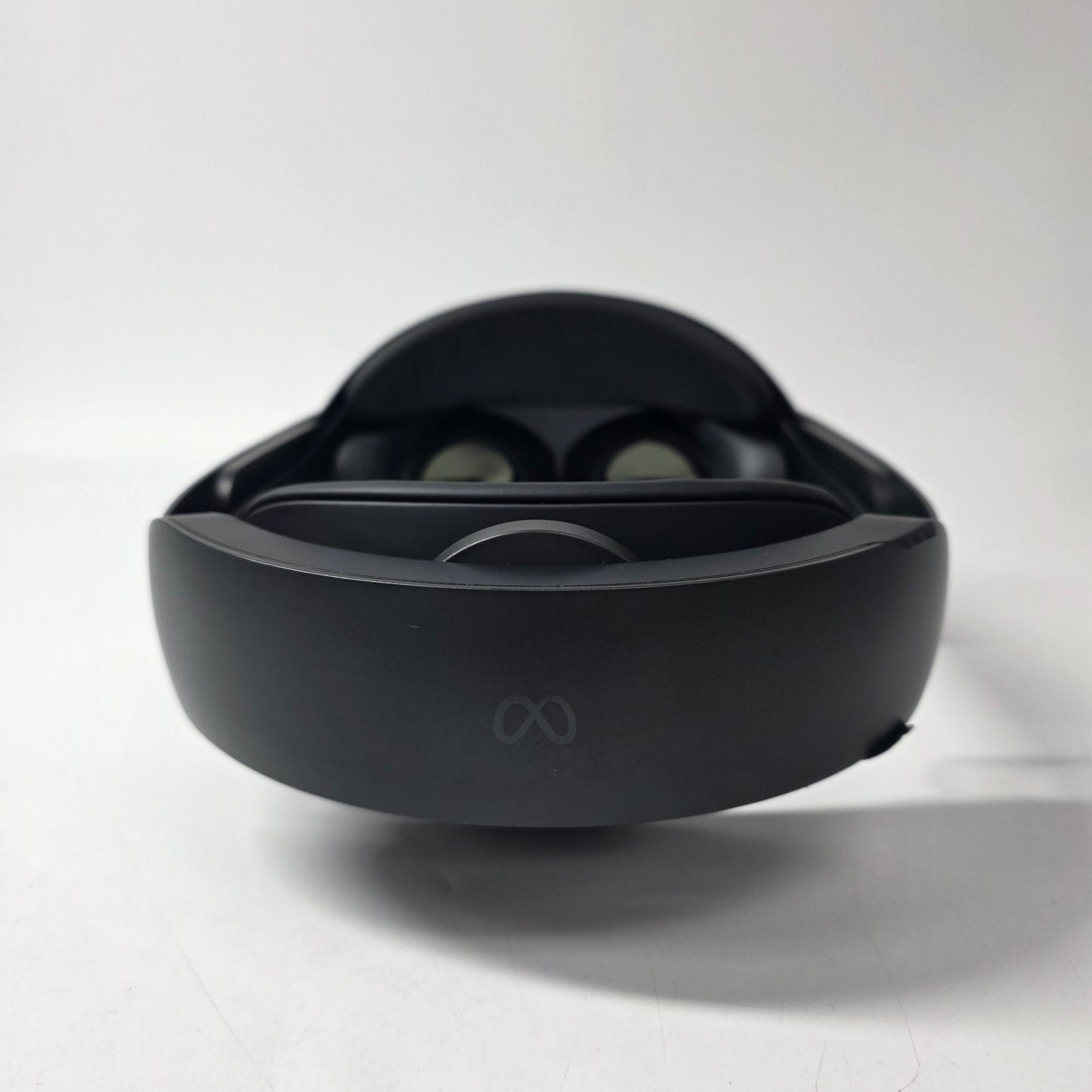 Meta Quest Pro 256GB Standalone All-in-One VR Headset DK94EC