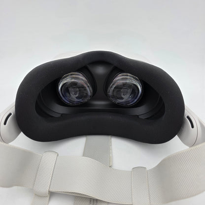 Meta Quest 3S 128GB Standalone All-in-One VR Headset P97