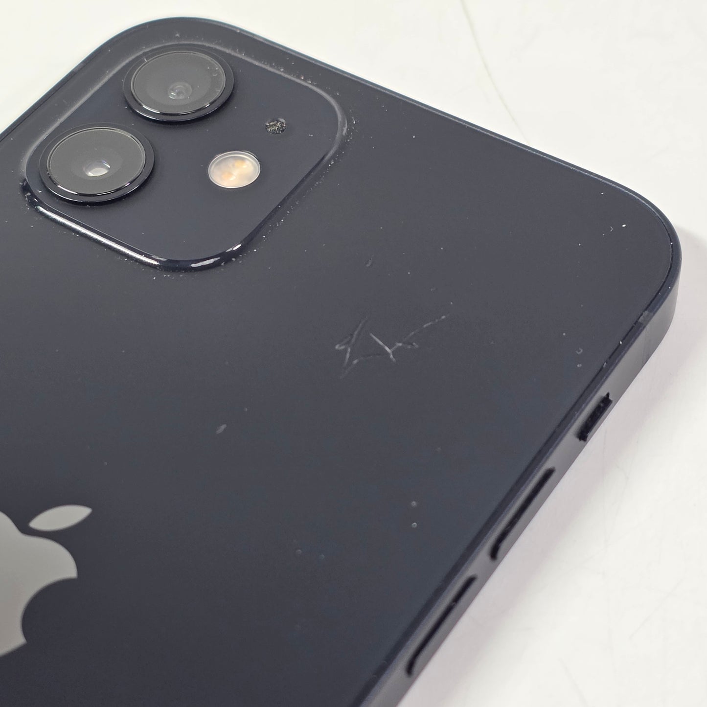 Factory Unlocked Apple iPhone 12 64GB Midnight MGF43LL/A