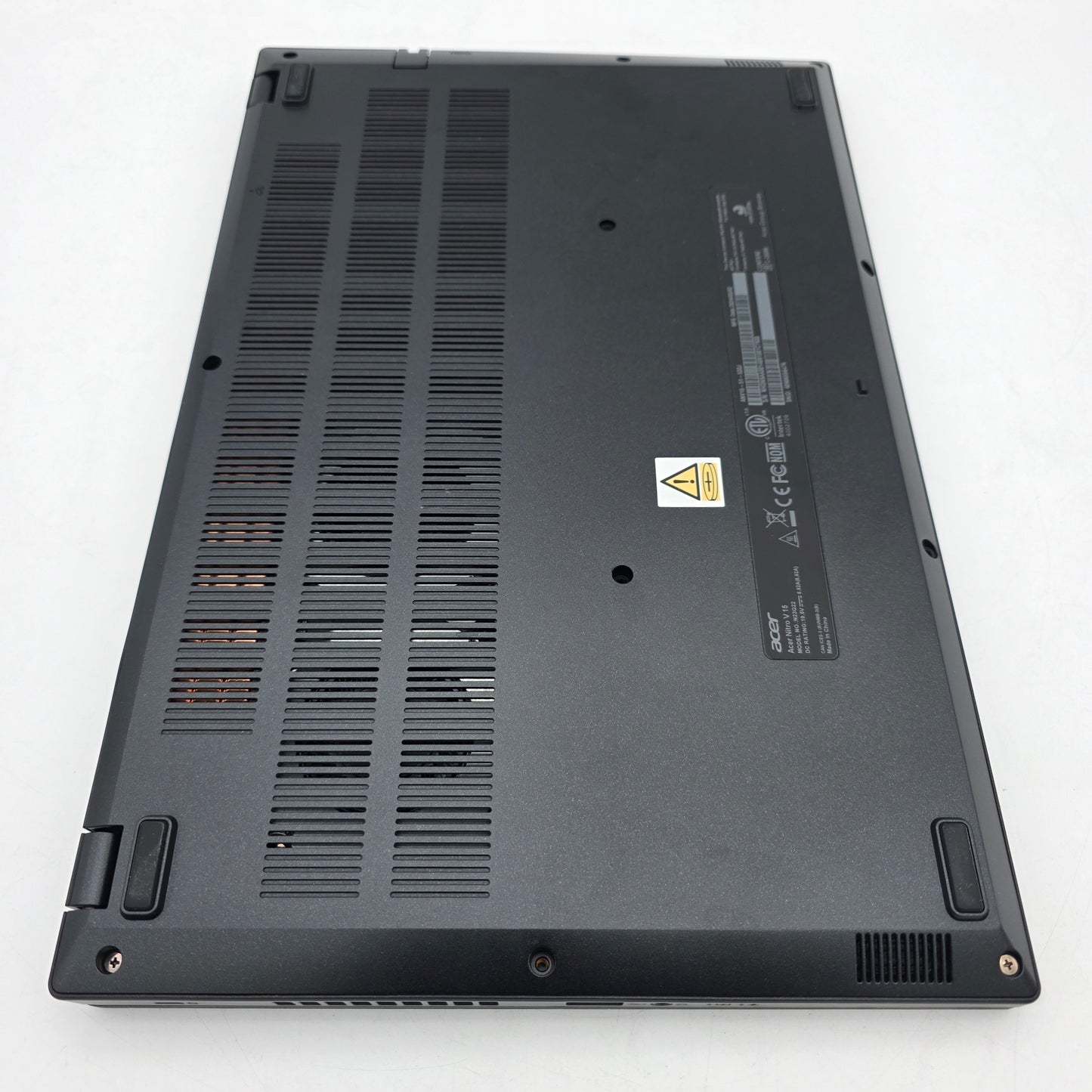 Acer Nitro V 15 15.6" i5-13420H 2.1GHz 32GB RAM 512GB SSD GeForce RTX 3050