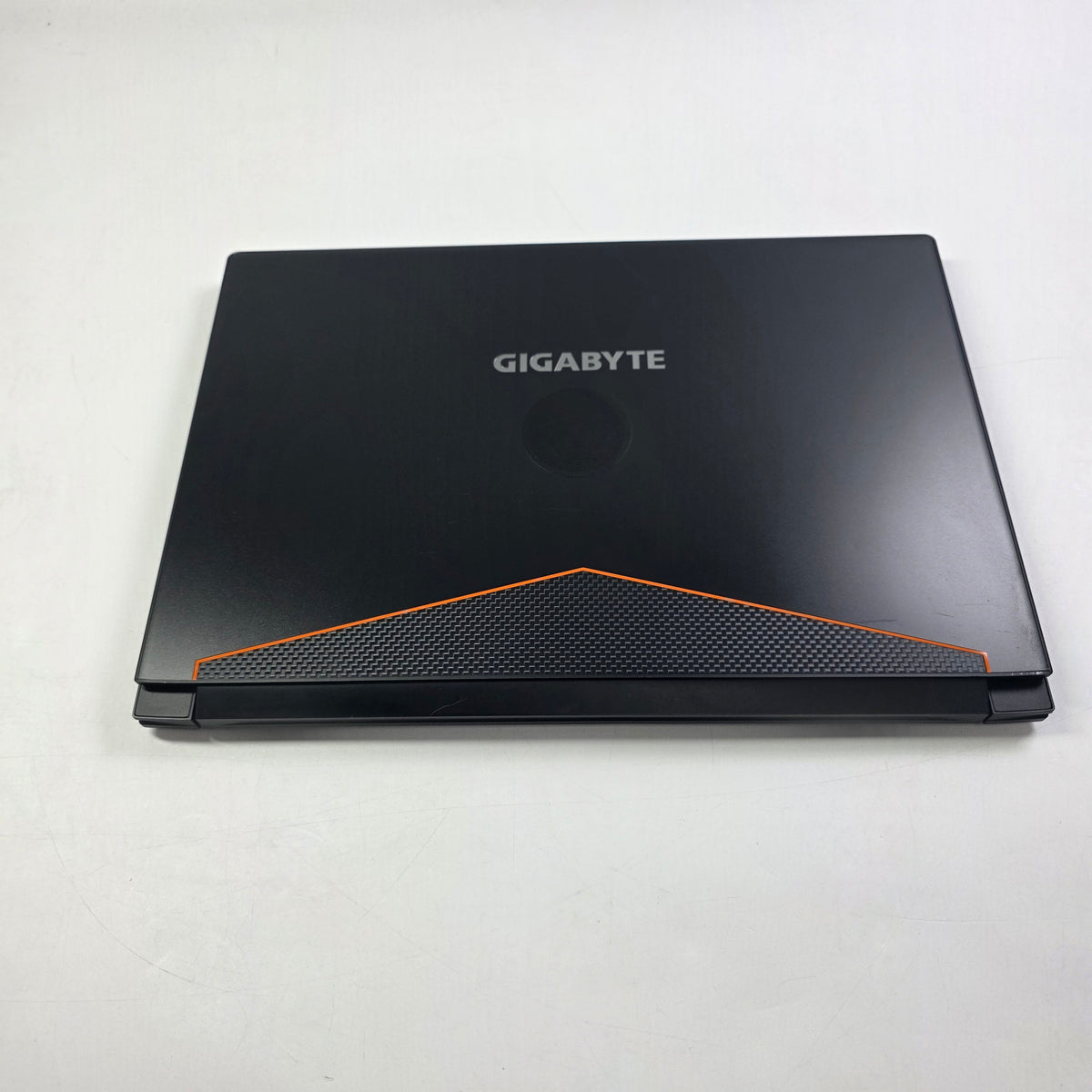 Gigabyte Aero 15 15.3 i7-7700HQ 2.8GHz 16GB RAM 512GB SSD GeForce GTX 1060
