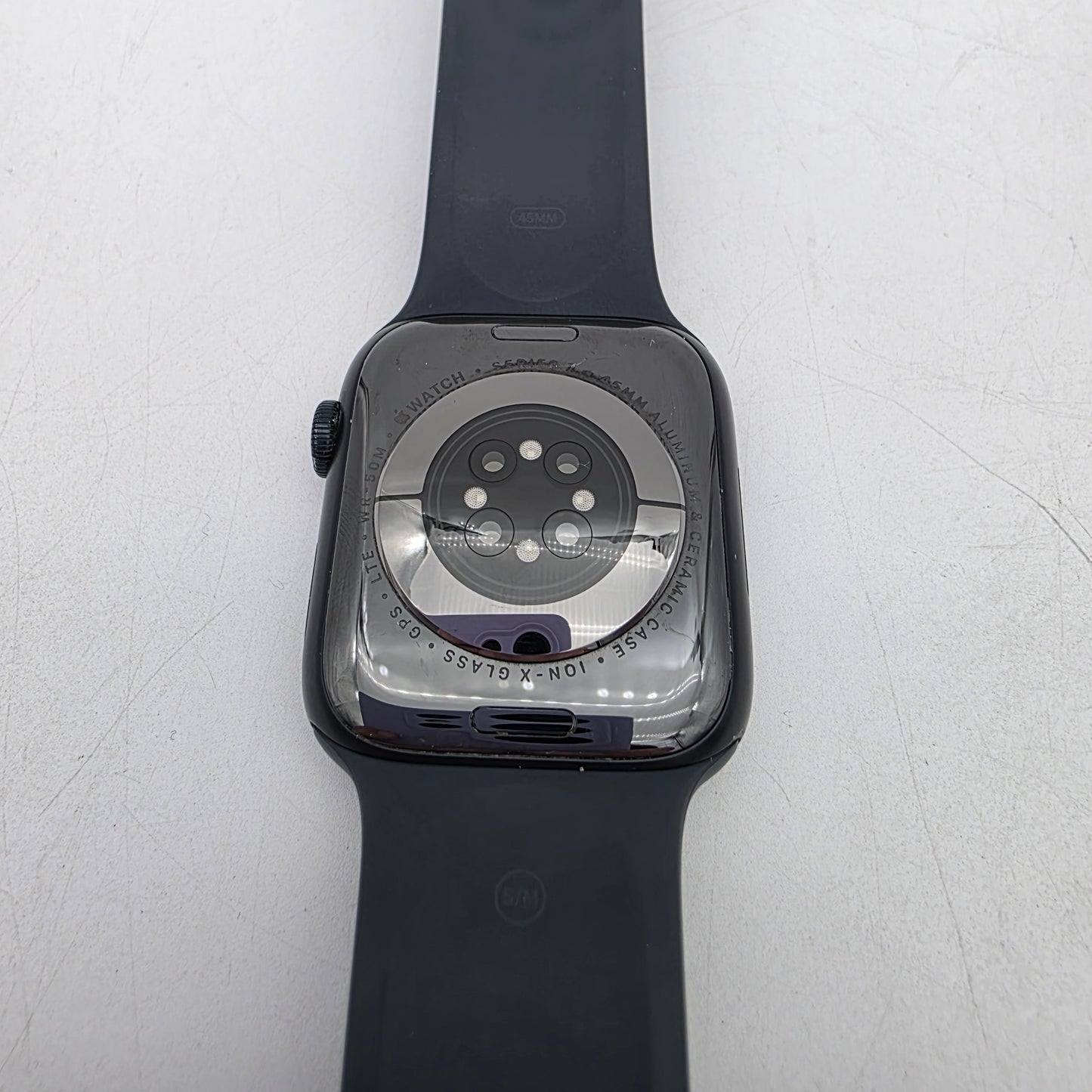 Unlocked Apple Watch SE 1st Gen 40MM Space Gray Aluminum Black Sport Band A2477
