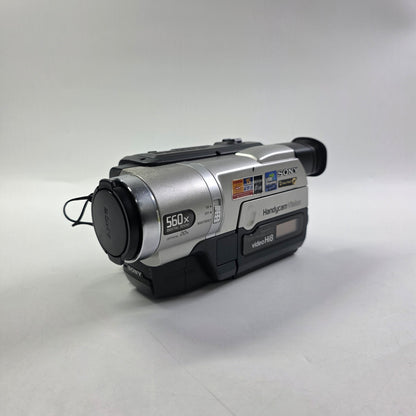 Sony CCD-TRV608 9.2MP Compact Digital Camera