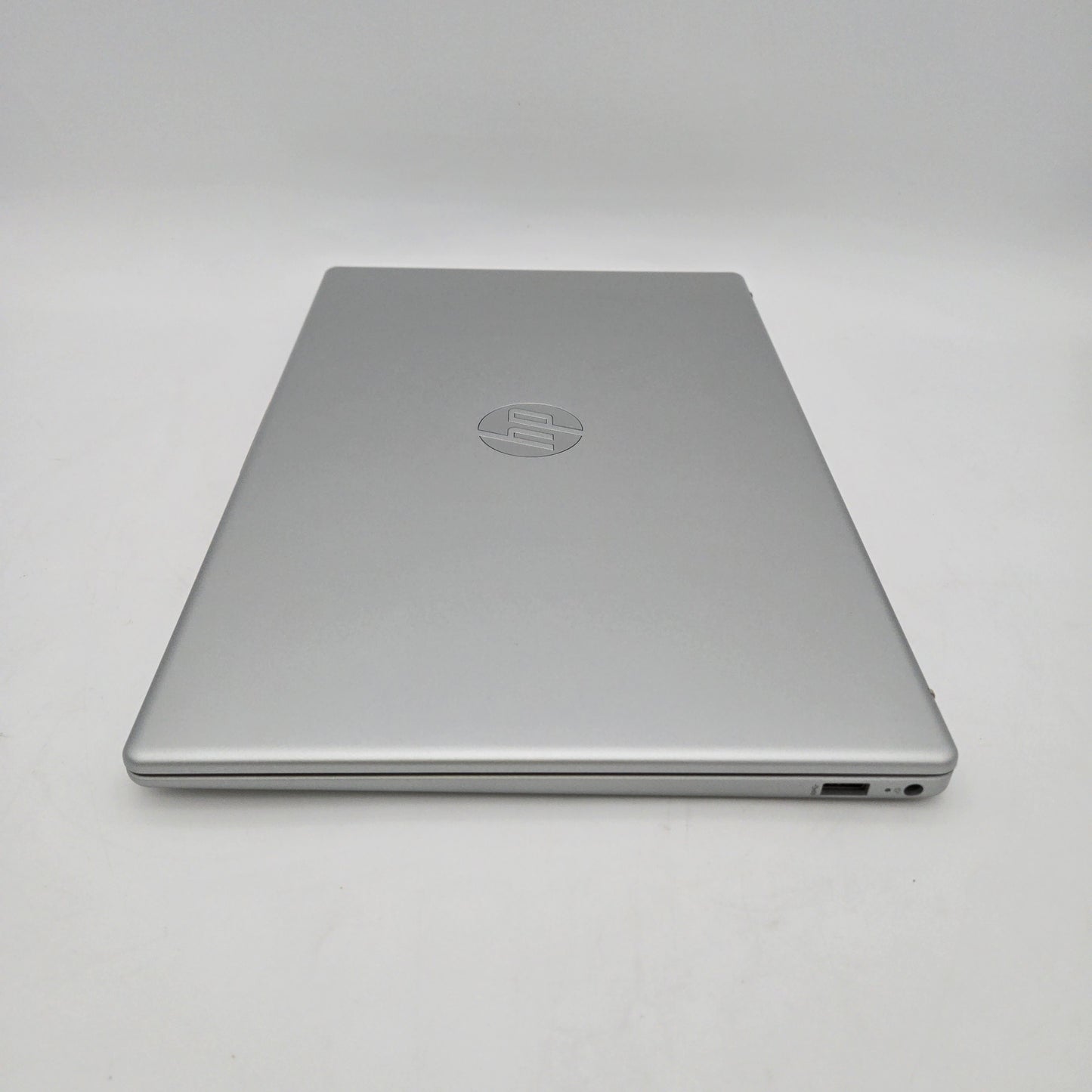HP Laptop 15-FC0025DX 15" AMD Ryzen 5 7520U 2.8GHz 8GB RAM 512GB SSD