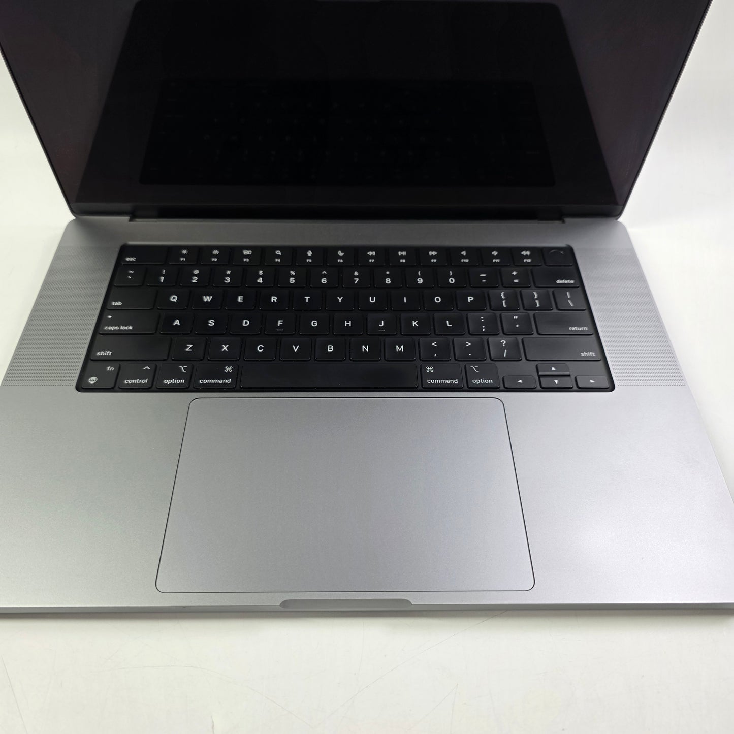 2023 Apple MacBook Pro 13.3" M2 Pro 8C GPU 3.5GHz 16GB RAM 1TB SSD MNW93LL/A