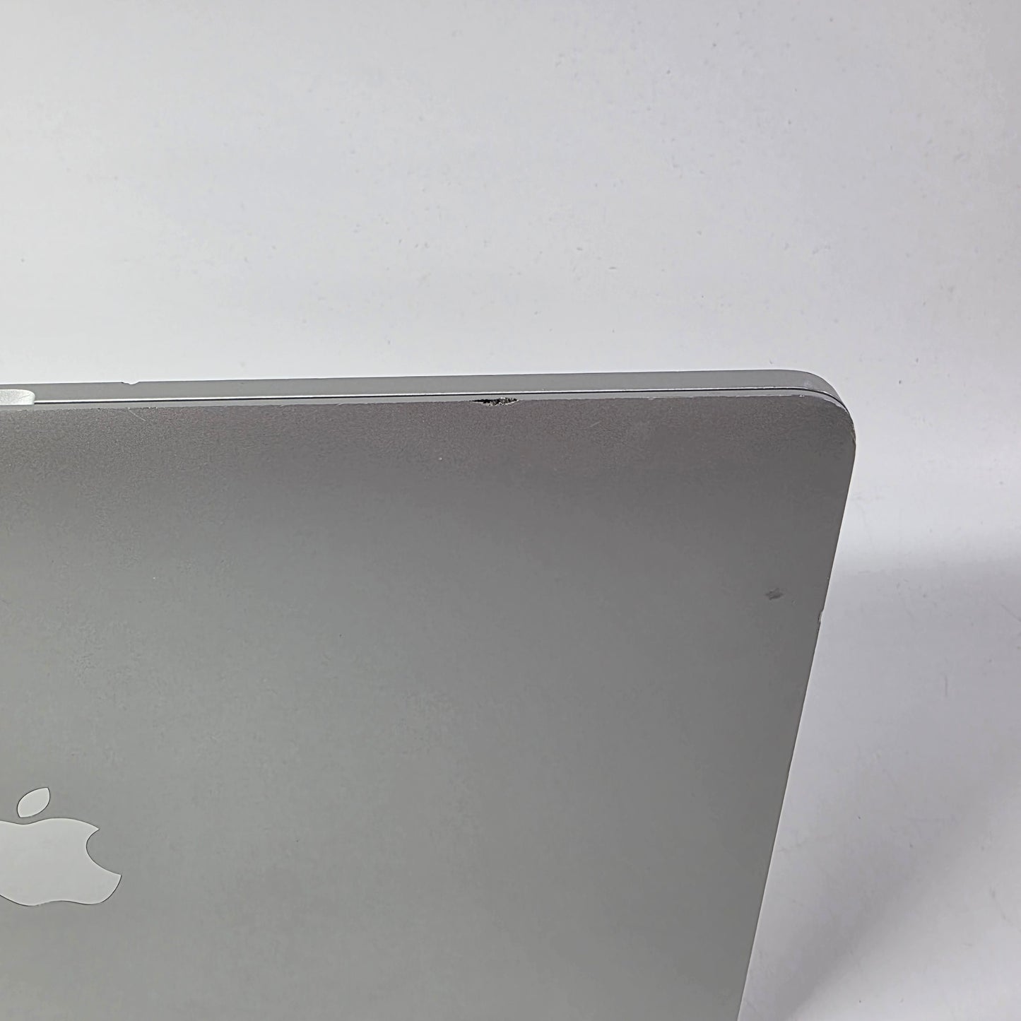 2020 Apple MacBook Pro 13.3" i5 1.4GHz 8GB RAM 256GB SSD Silver A2289