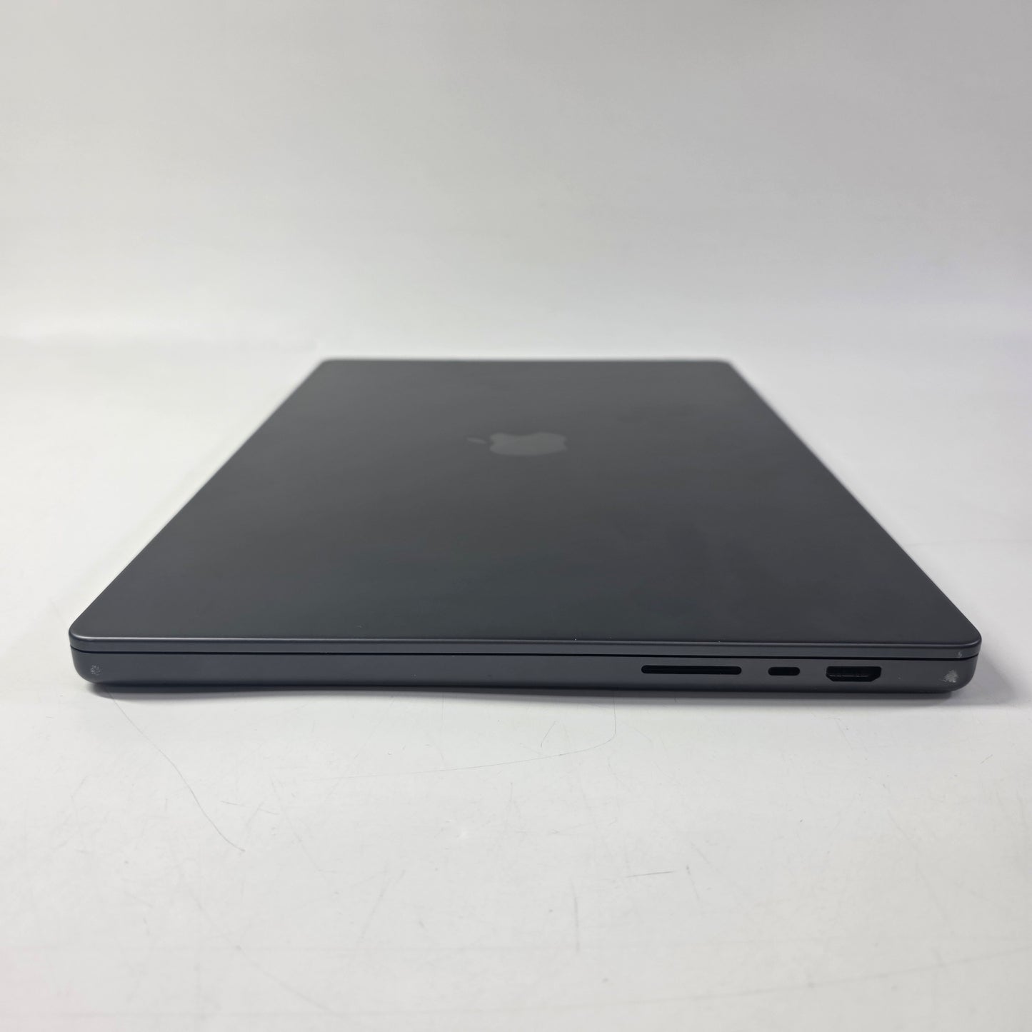 2023 Apple MacBook Pro 16" M3 Max 4.0GHz 48GB RAM 1TB SSD MUW63LL/A