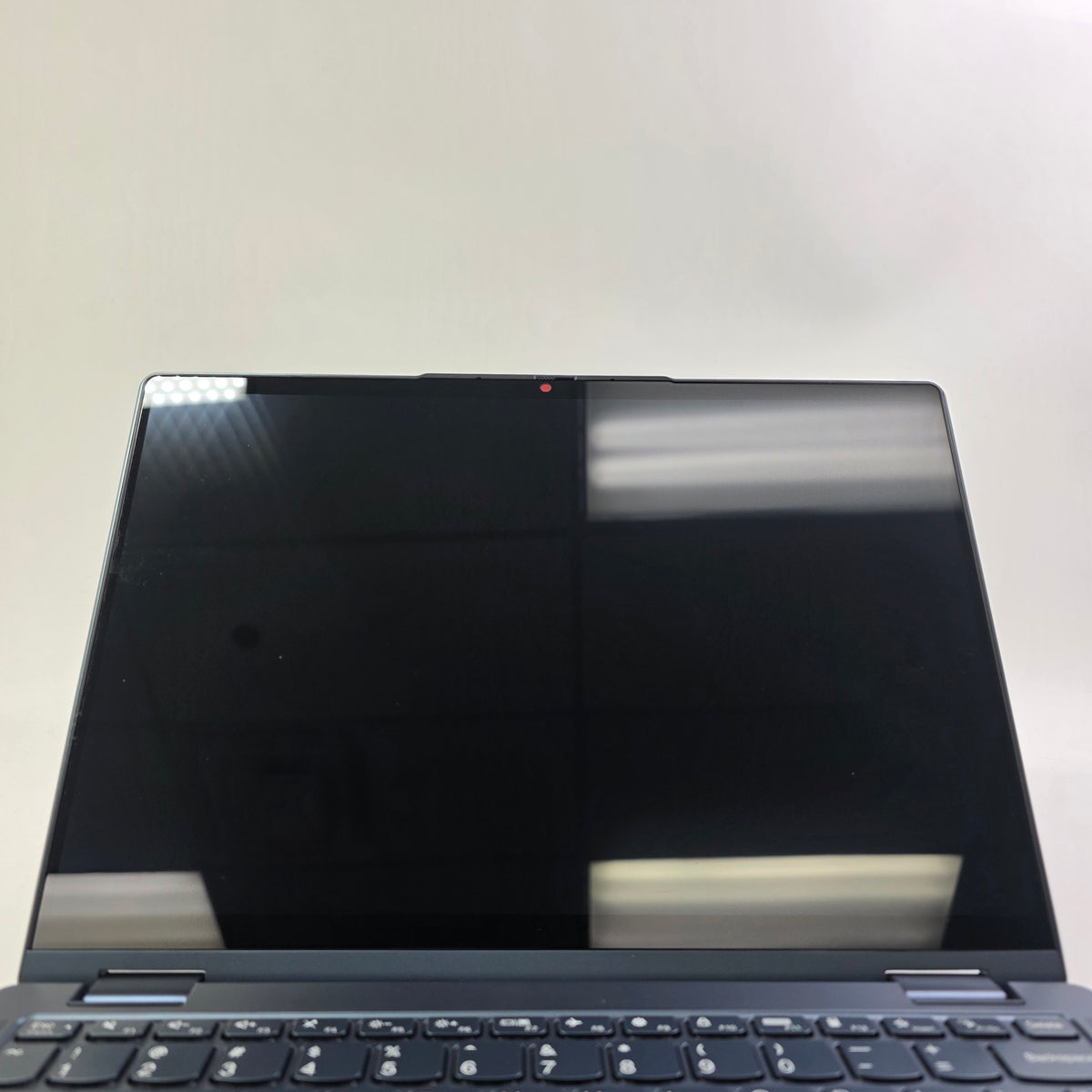 Lenovo Yoga 6 2-in-1 13.4 Ryzen 7 5700U 1.8GHz 16GB RAM 512GB SSD
