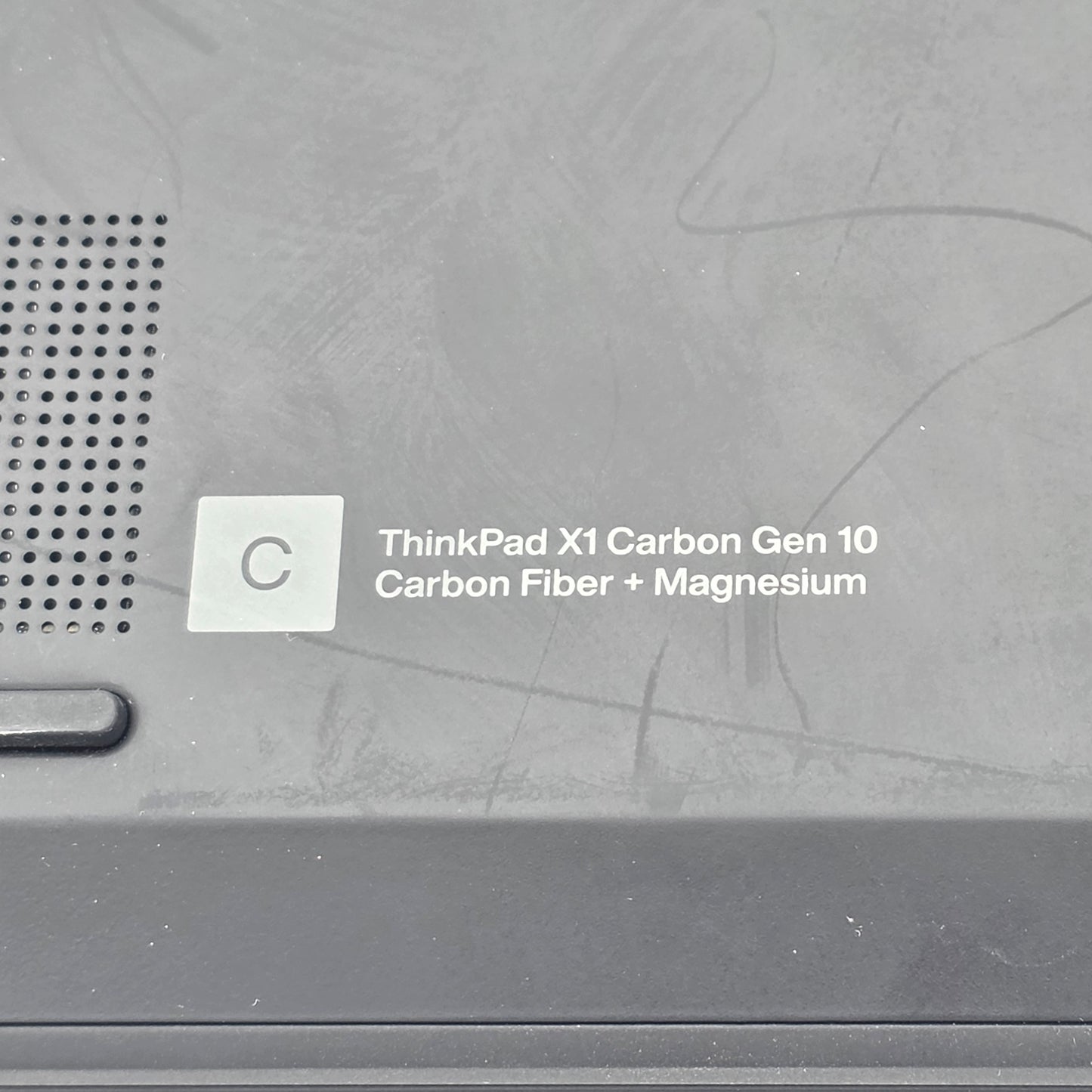 Lenovo ThinkPad X1 Carbon Gen 10 14" i5-1240P 1.7GHz 16GB RAM 512GB SSD