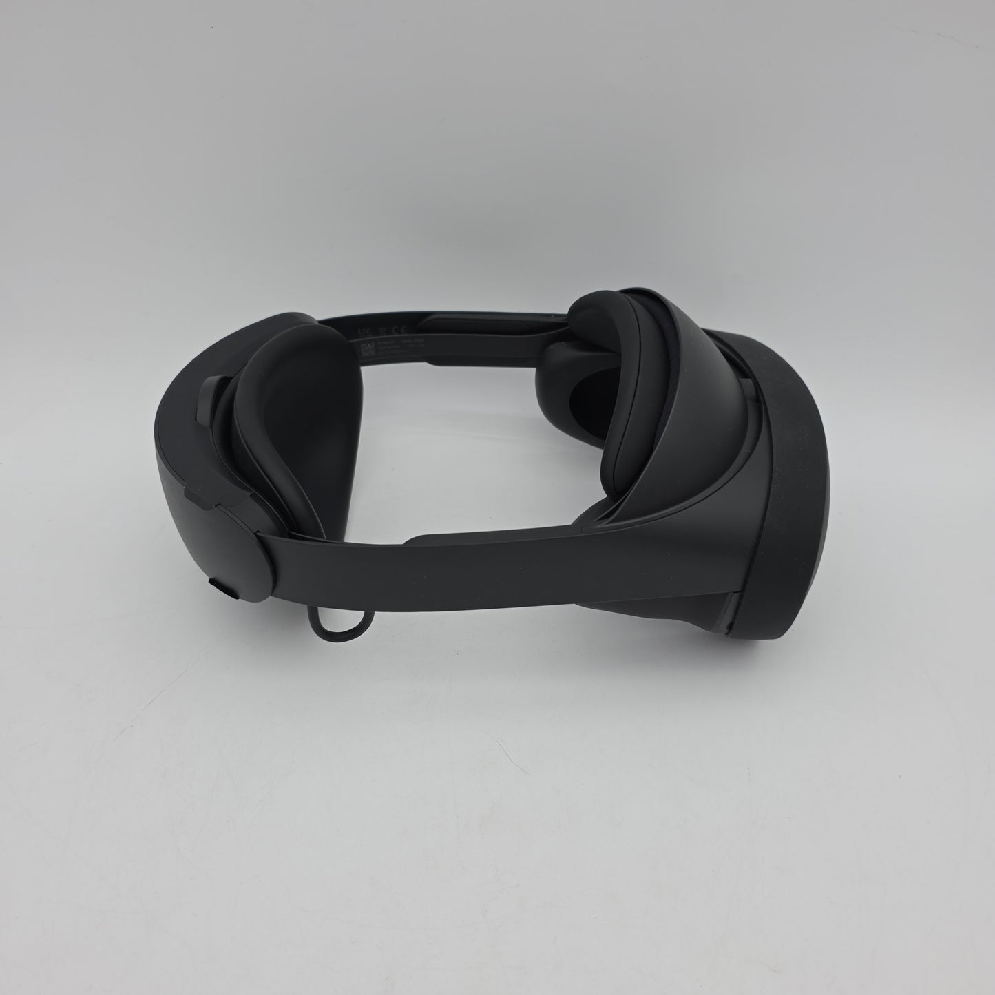 Meta Quest Pro 256GB Standalone All-in-One VR Headset DK94EC