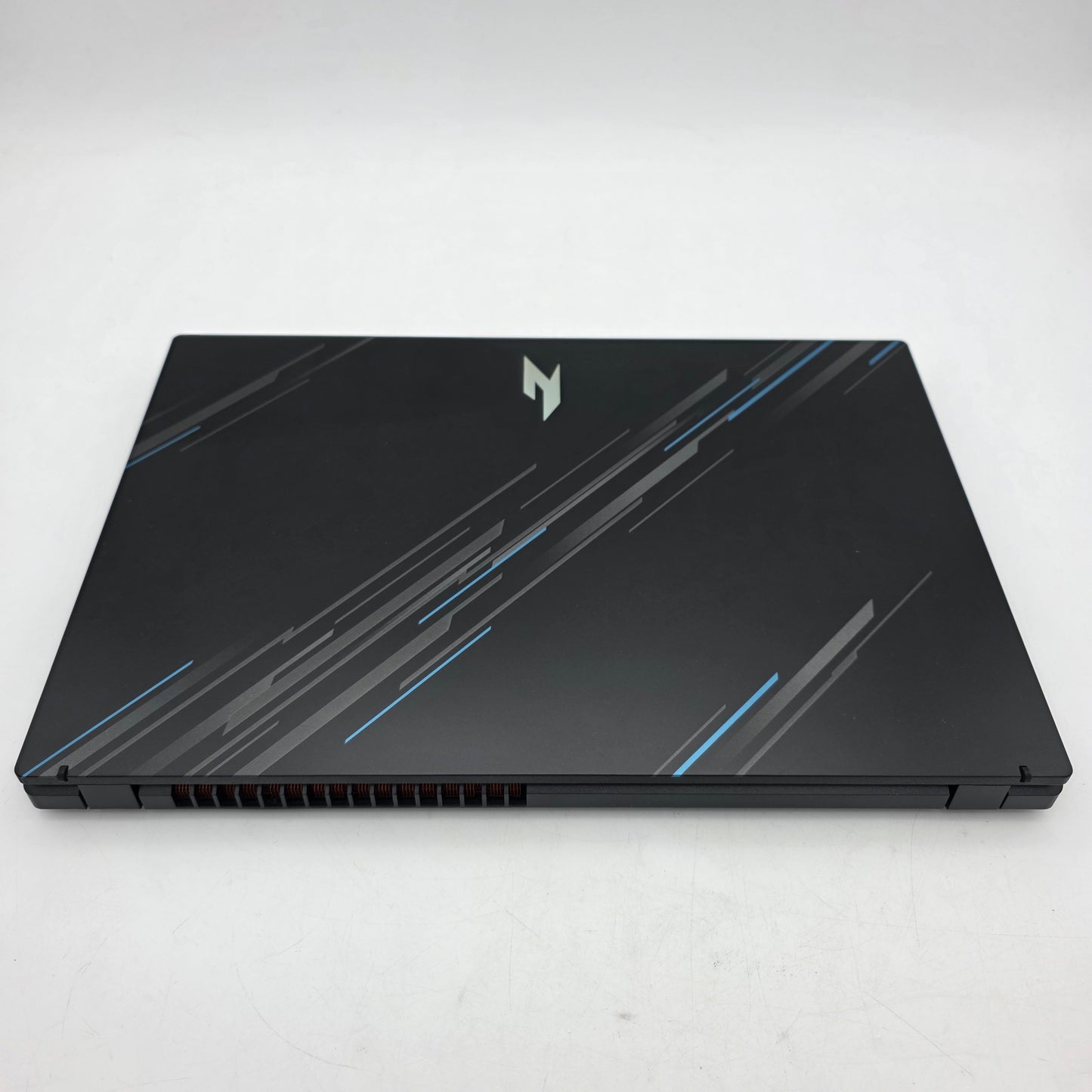 Acer Nitro V 15 15.6" i5-13420H 2.1GHz 32GB RAM 512GB SSD GeForce RTX 3050