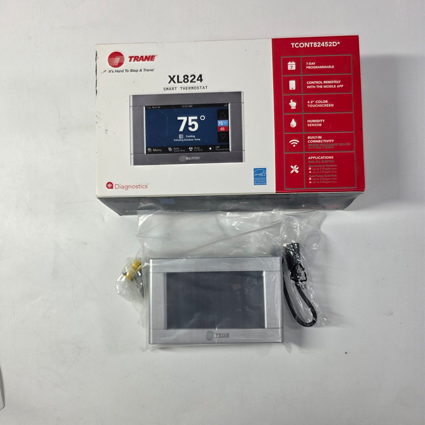 TRANE XL824 Smart Thermostat