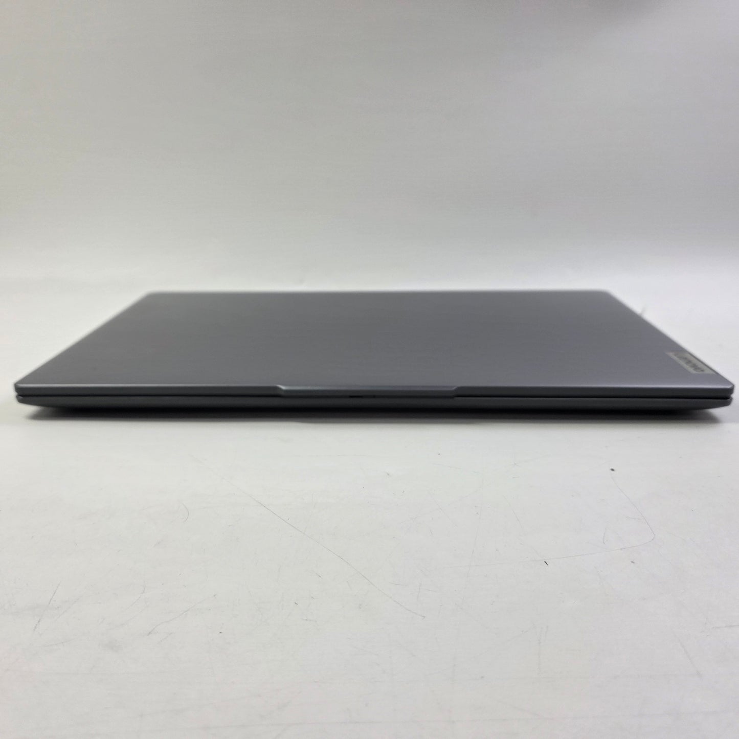 Lenovo IdeaPad Slim 3 15AMN8 15.6" Ryzen 5 7520U 2.8GHz 8GB RAM 512GB SSD