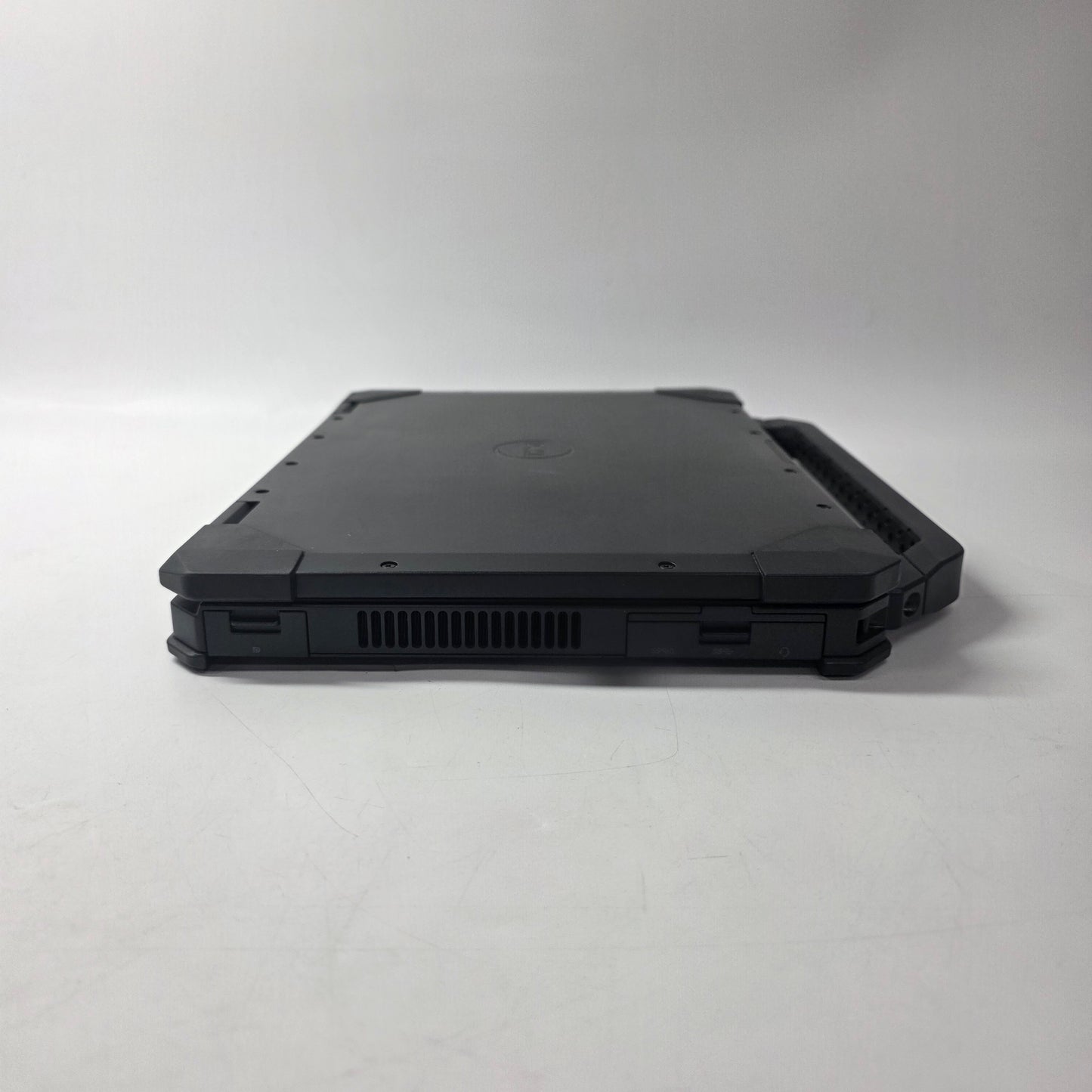 Dell Rugged CM1CYX2 14" i5-8350U 1.9GHz 16GB RAM 500GB SSD SSD