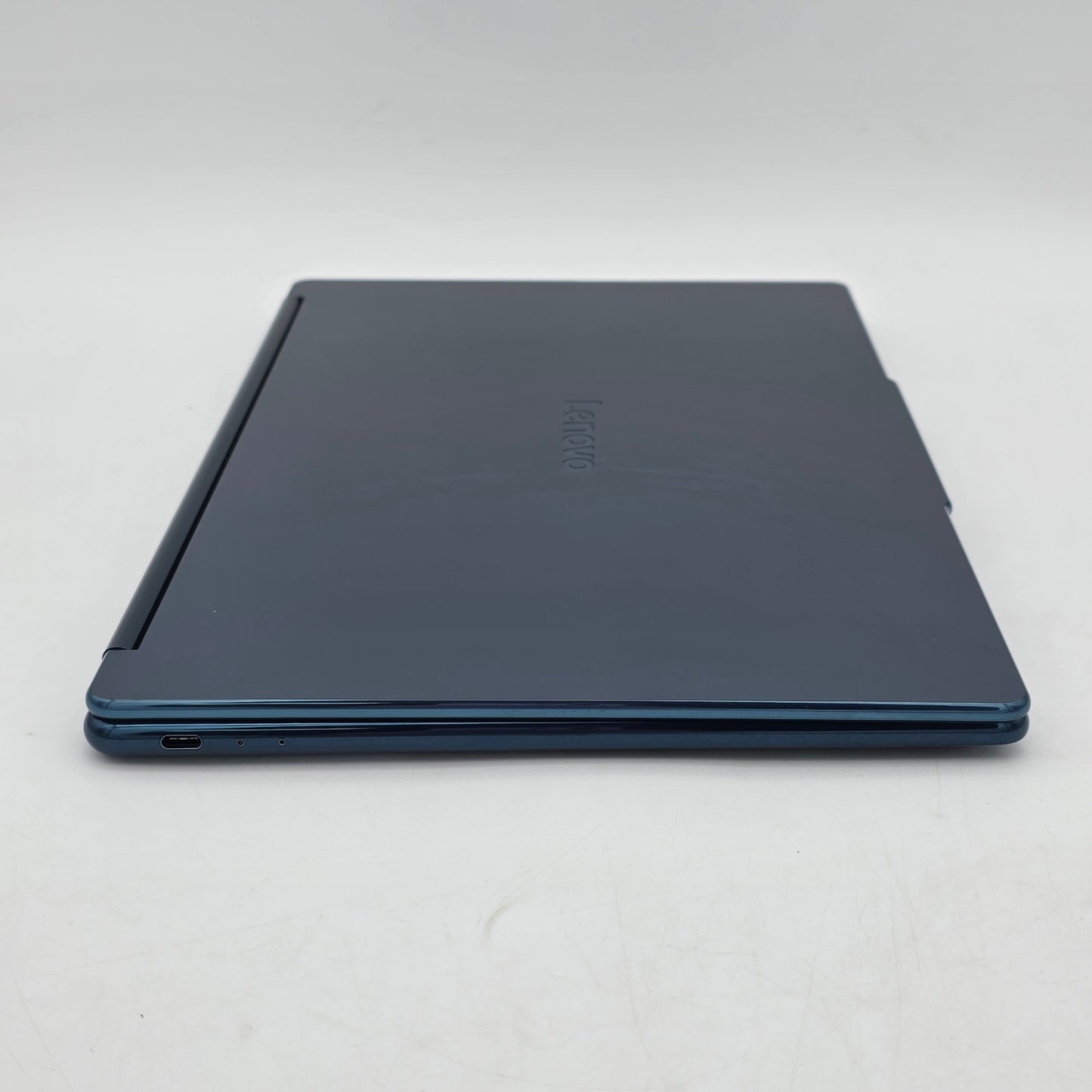 Lenovo Yoga Book 9 14IAH10 14" Core Ultra 7 255H 2.0GHz 32GB RAM 1TB SSD