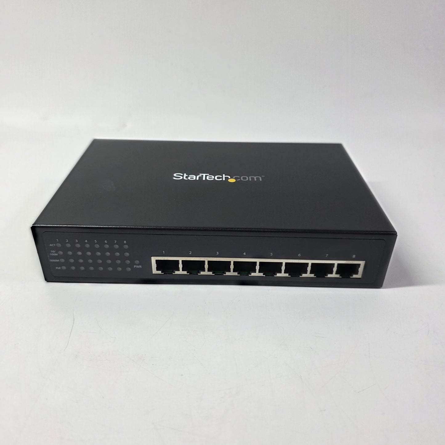 New StarTech 8 Port Unmanaged Ethernet POE IES81000POE