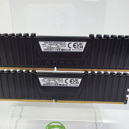 Corsair Vengeance 16GB (2x8GB) RAM DDR4 3200MHz CMK16GX4M2Z3200C16