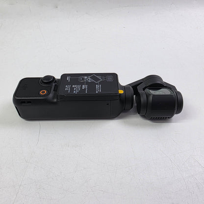 DJI Osmo Pocket 3 9.4MP 3-Axis Gimbal Camera Creator Combo