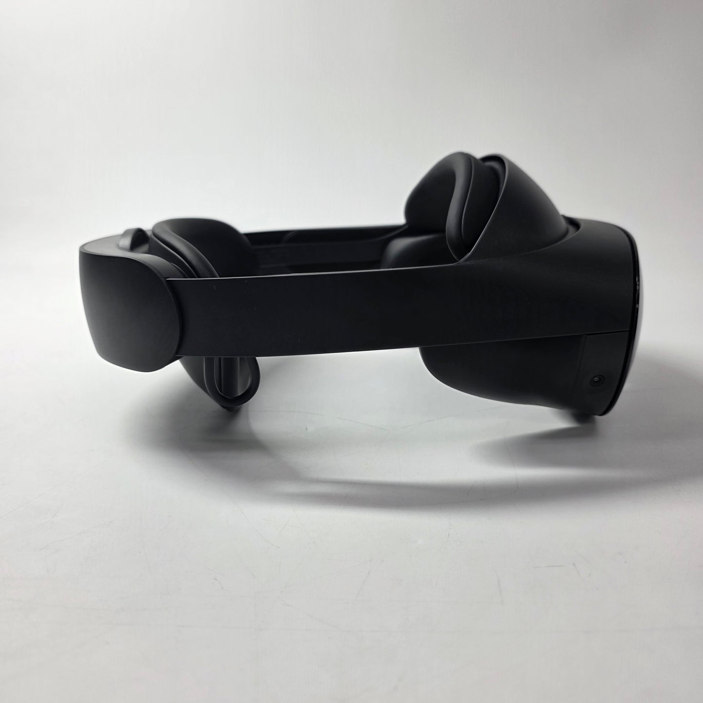 Meta Quest Pro 256GB Standalone All-in-One VR Headset DK94EC