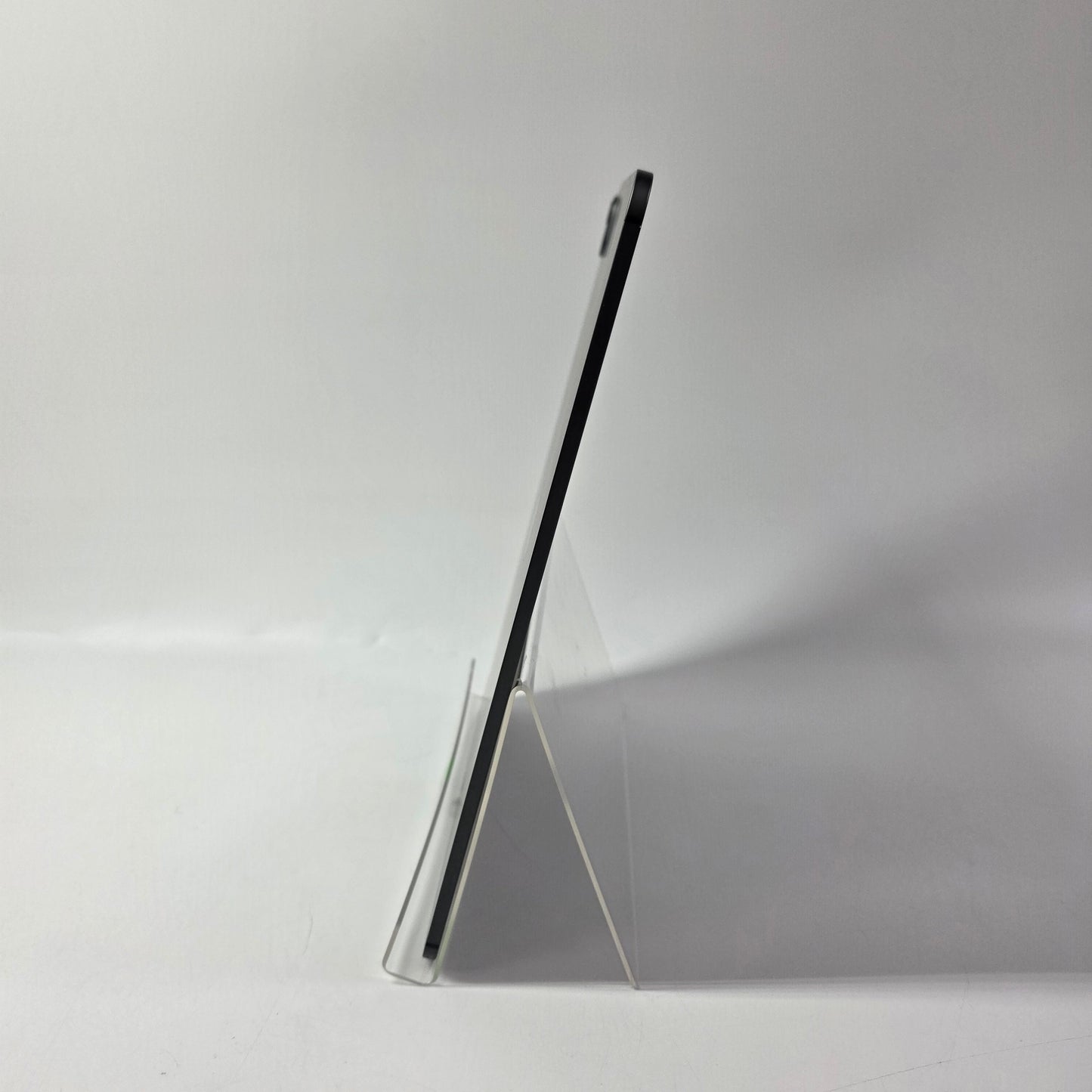 WiFi Only Apple 256GB 26.2 Space Black ME7W4LL/A
