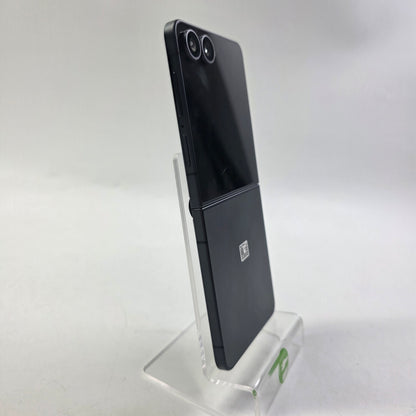 Factory Unlocked Samsung Galaxy Z Flip8 12GB RAM 512GB SM-F776U1 Graphite