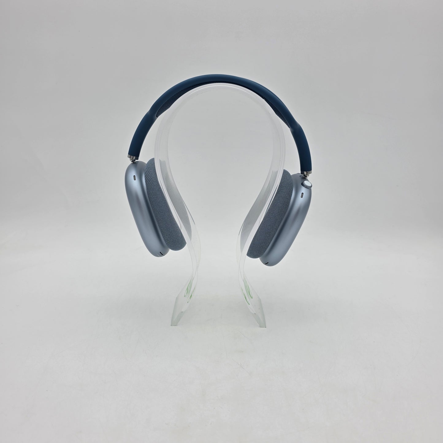 Apple AirPods Max Wireless Over-Ear Headphones Sky Blue MGYL3AM/A